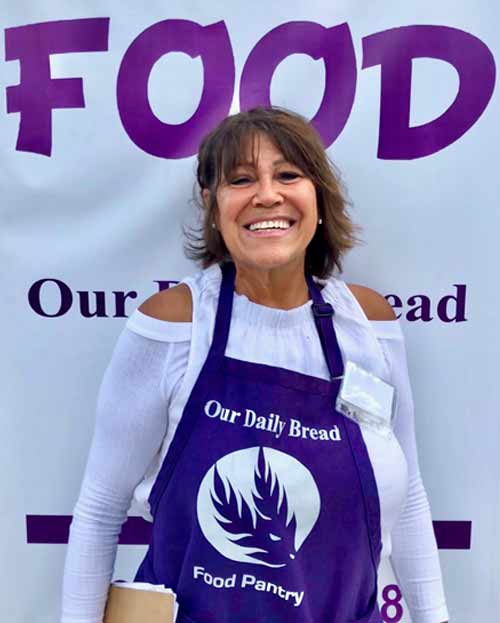 Volunteer Lisa | Our Daily Bread Food Pantry